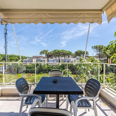 Beachside Family Balcony & Parking By Pikhost Apartamento *
