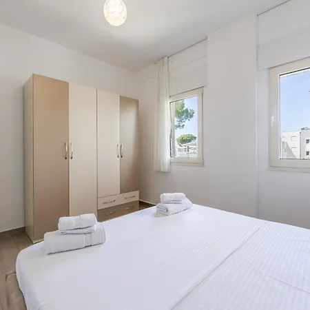 Beachside Family Balcony & Parking By Pikhost Apartamento *
