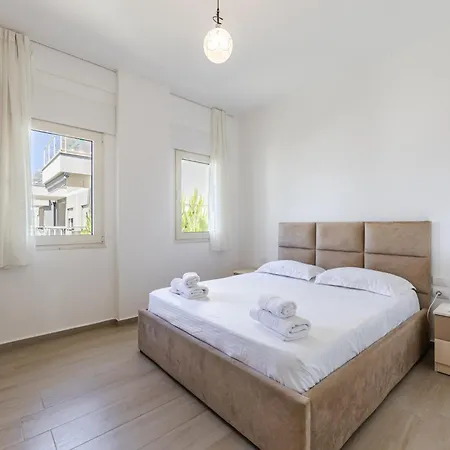Apartamento Beachside Family Balcony & Parking By Pikhost Draç